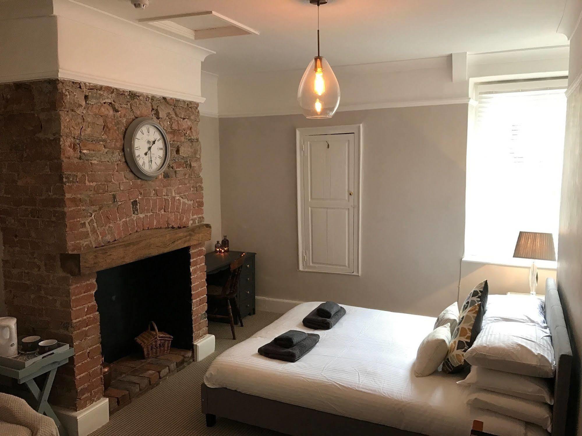 Woodfield Bed and Breakfast Chepstow Buitenkant foto